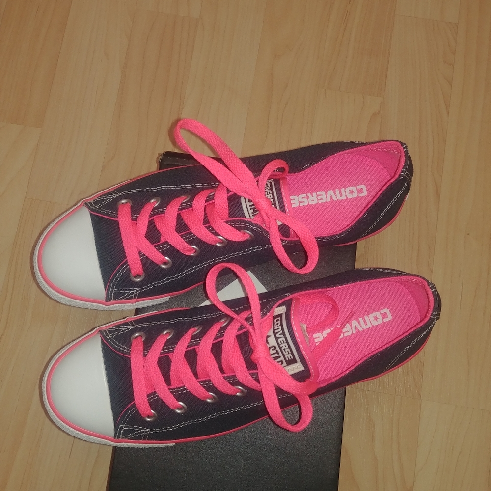 Converse All * Stars size 8 neon pink
